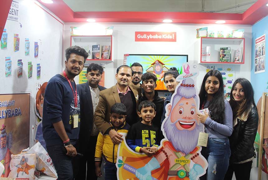 Group photograph of readers and the team at the book fair